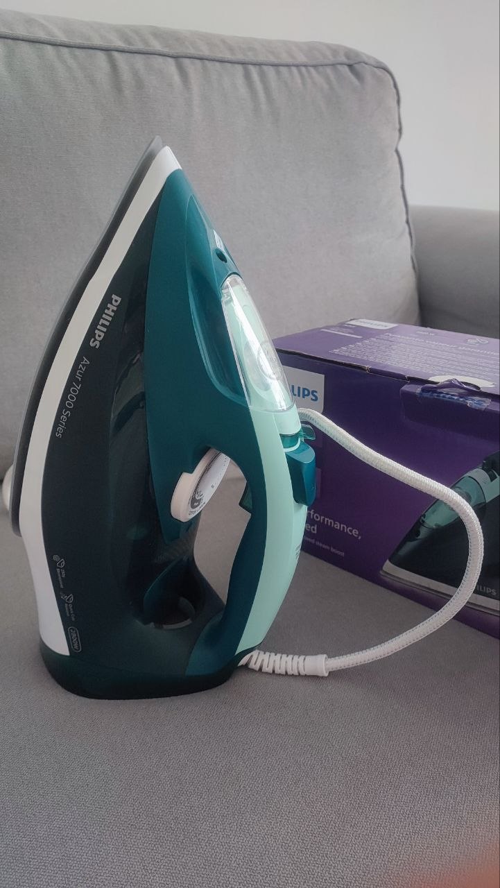 Продам утюг Philips azur 7000, новый на гарантии. 2