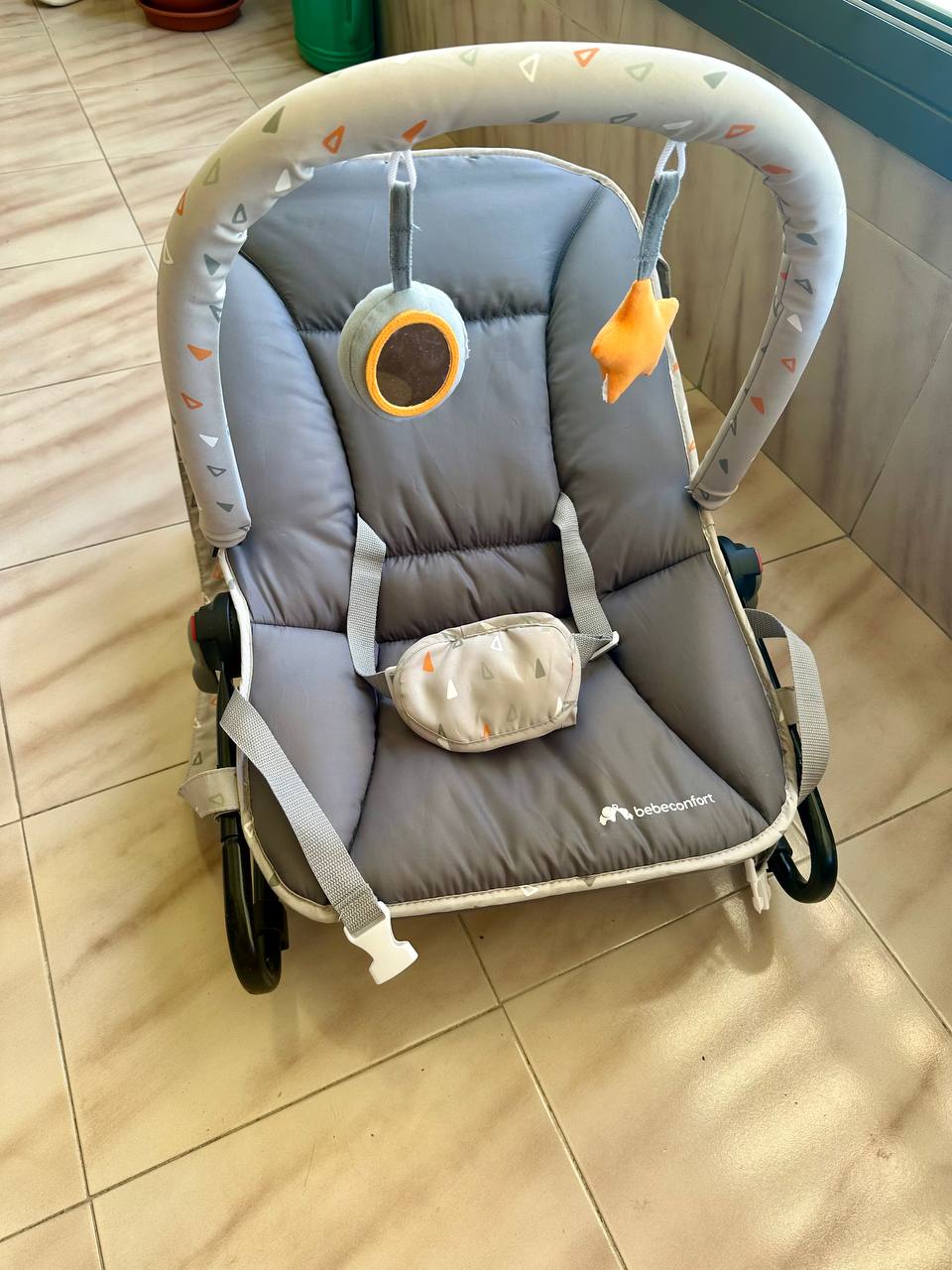 Шезлонг для малюка в гарному стані. 10€