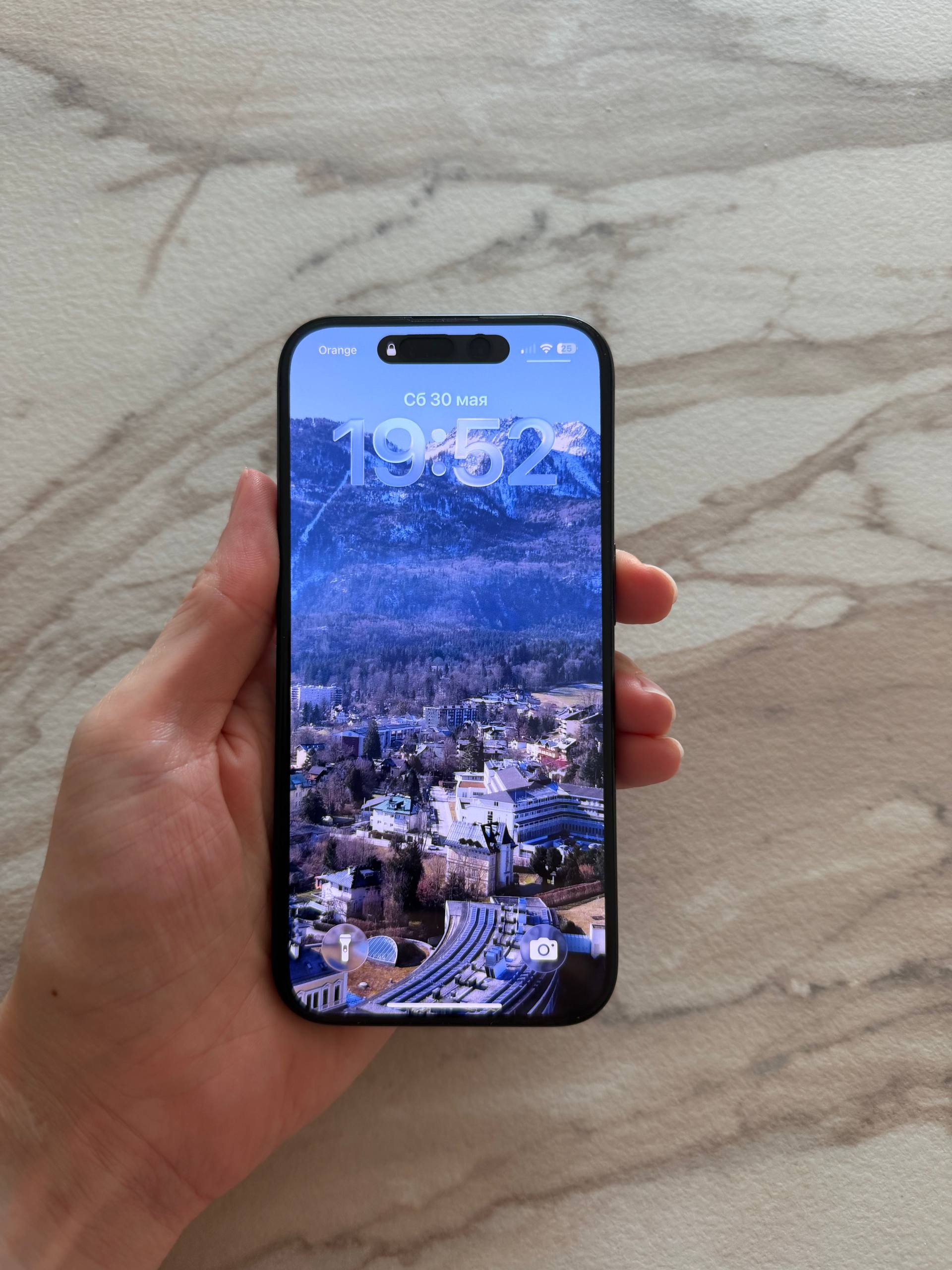 Продам iphone 15 pro 256 gb