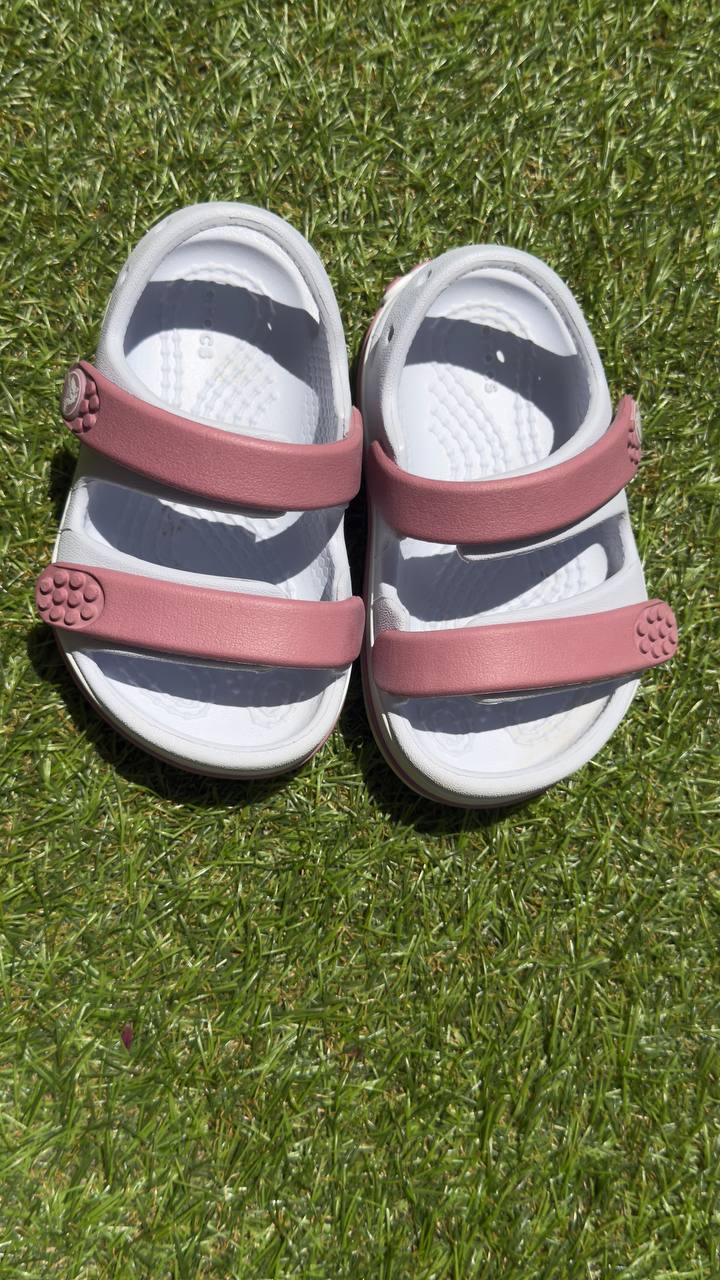 Продам crocs на ребенка . Розаер с4 2