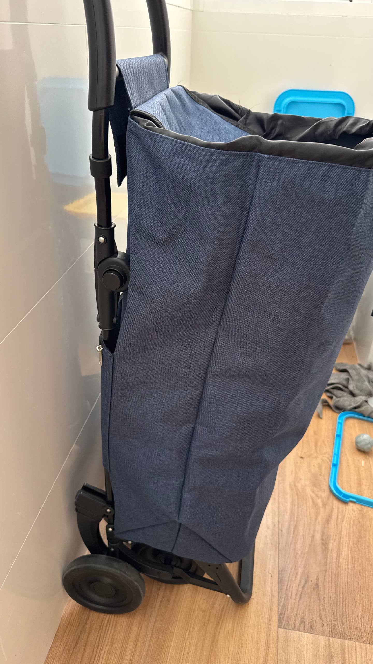 Продам 15€ 2