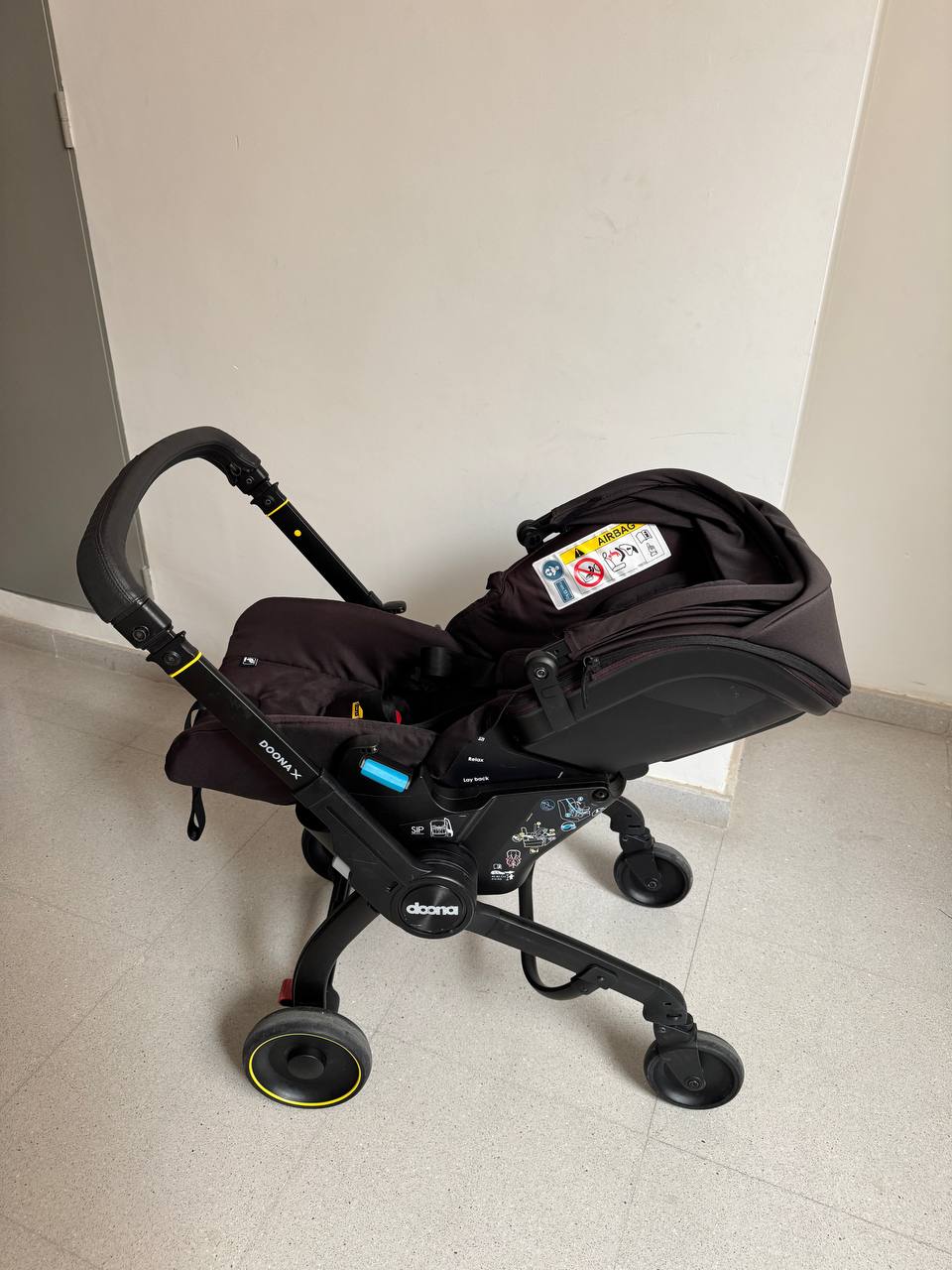 Продам Doona X. Идеальная для путешествий автолюлька-коляска. 280€ Мучависта