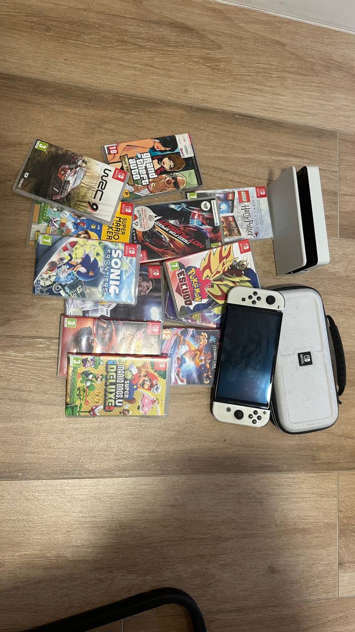 Nintendo Switch OLED White + игры. Полный комплект с док-станцией и чехлом. Отличное состояние, полн