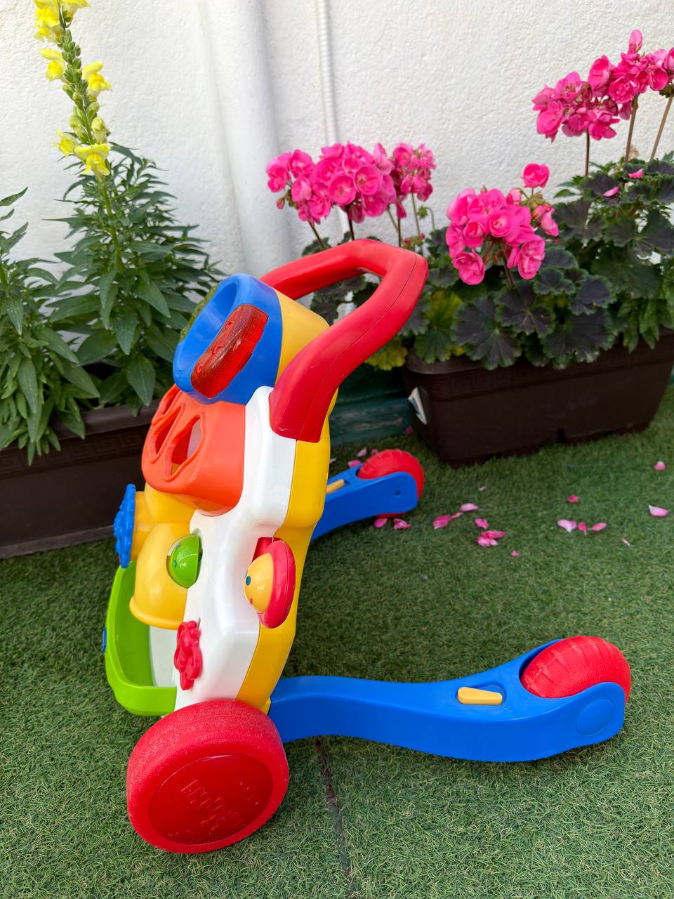 Продам ходунки Chicco . 2