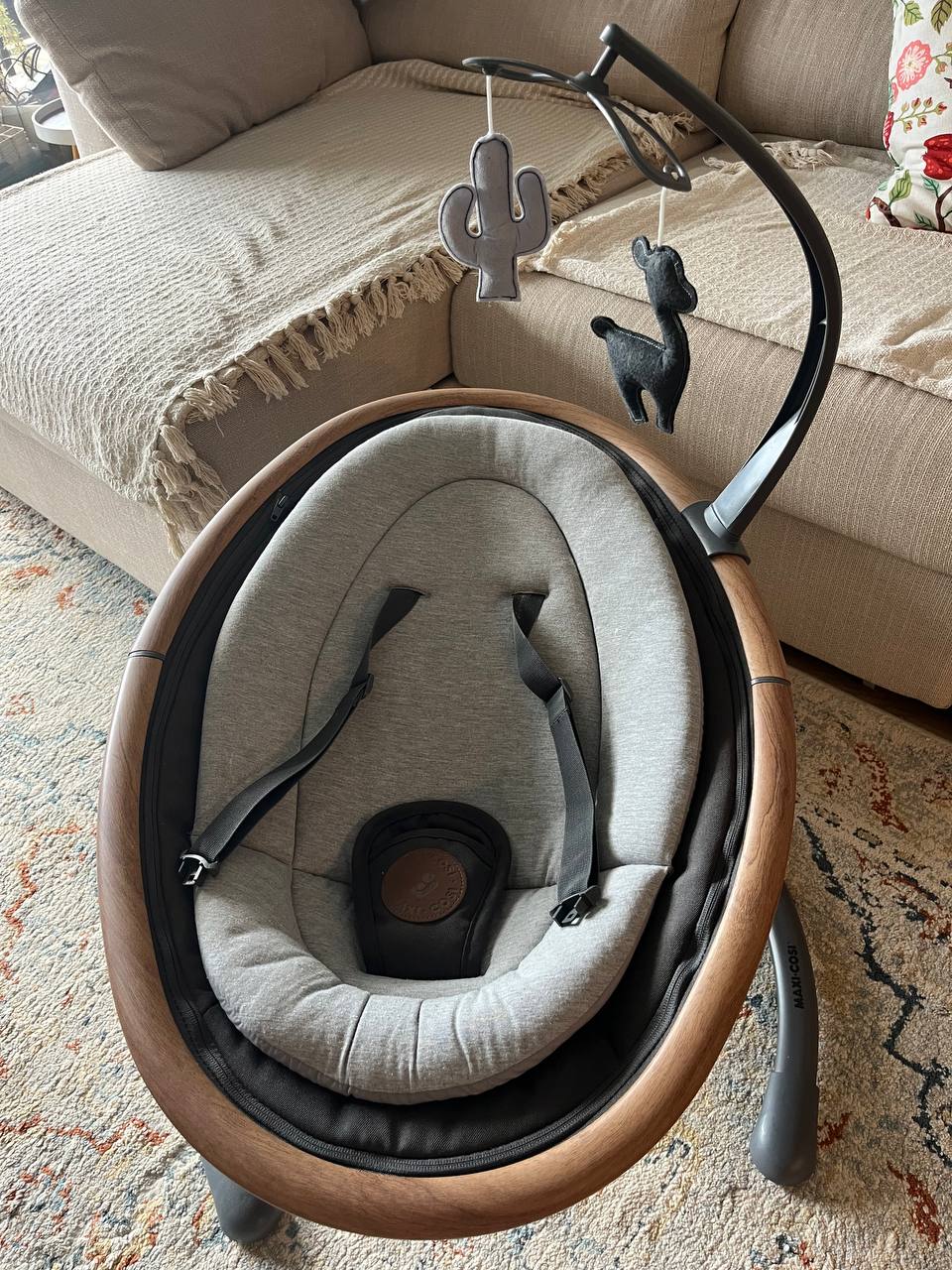 Продам электрическую качель-шезлонг Maxi-Cosi Cassia.