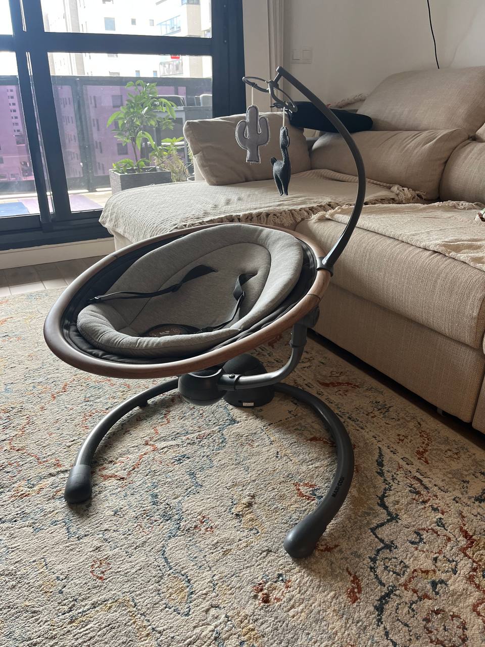 Продам электрическую качель-шезлонг Maxi-Cosi Cassia. 2