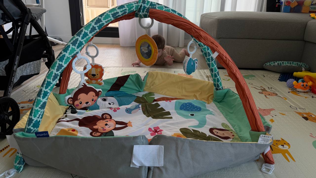 Развивающий коврик для младенцев. Подушка в комплекте. 30 € 5