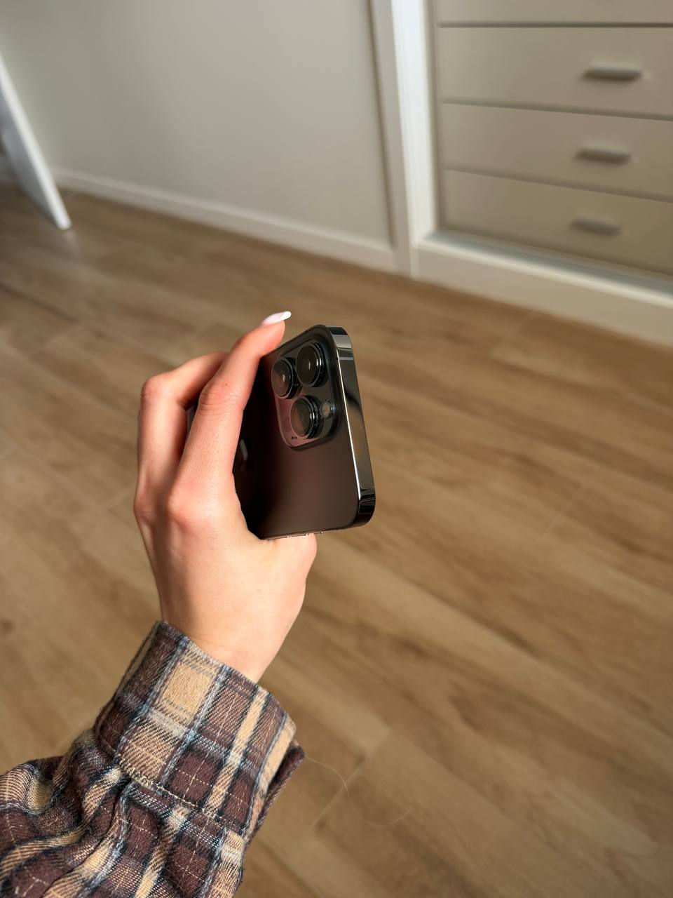 Продаю IPhone 13 Pro 512 GB. Все работает, только батарея под замену. Экран без царапин, всегда носи 4