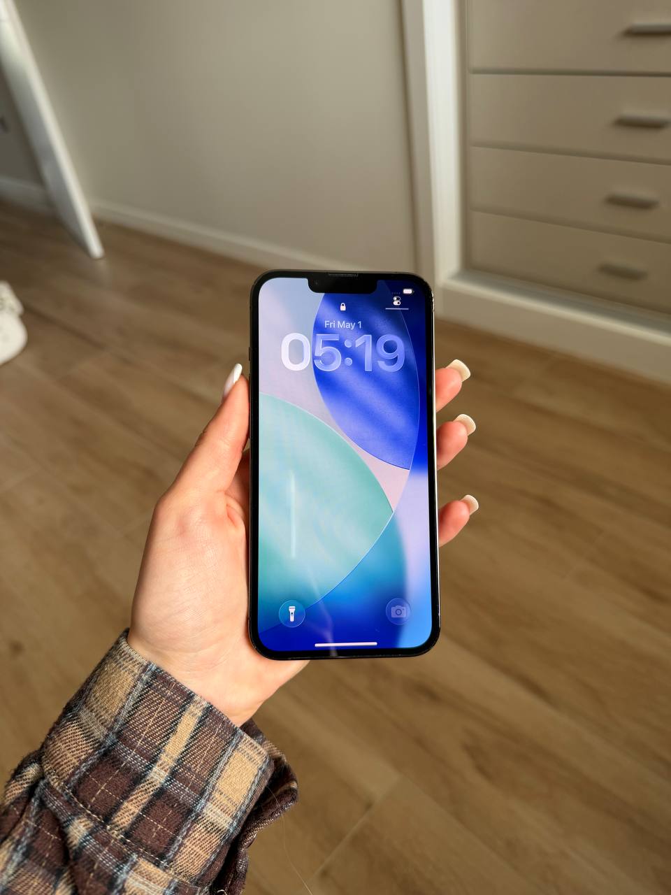 Продаю IPhone 13 Pro 512 GB. Все работает, только батарея под замену. Экран без царапин, всегда носи 6