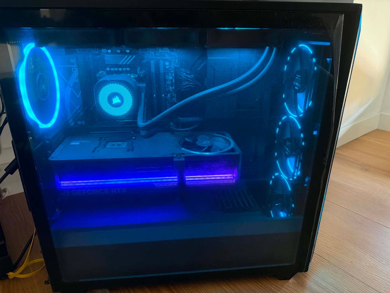 Продам мощный игровой ПК — сборка с RTX 5090, ещё на гарантии