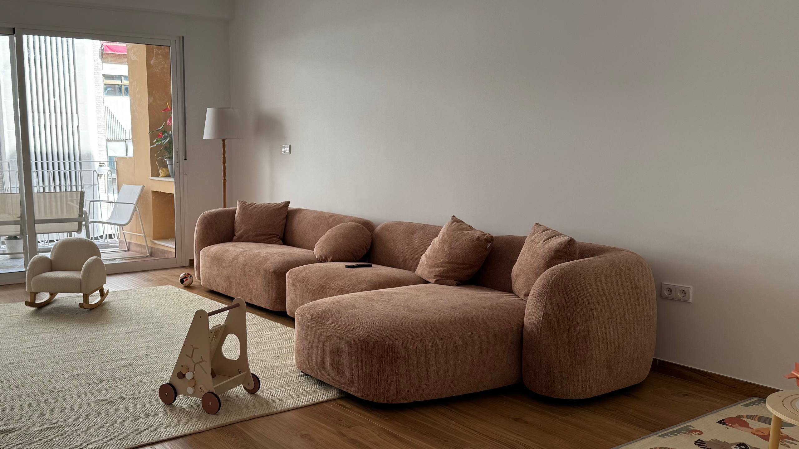 Продам диван і ідеальному стані. Ціна 500€, торг.