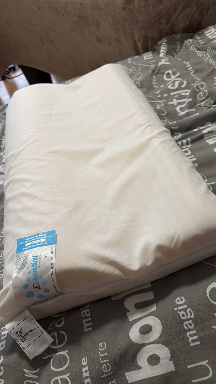 Аликанте, Беналуа. Продам подушку использована была пару раз . 10€ Essential by proneem