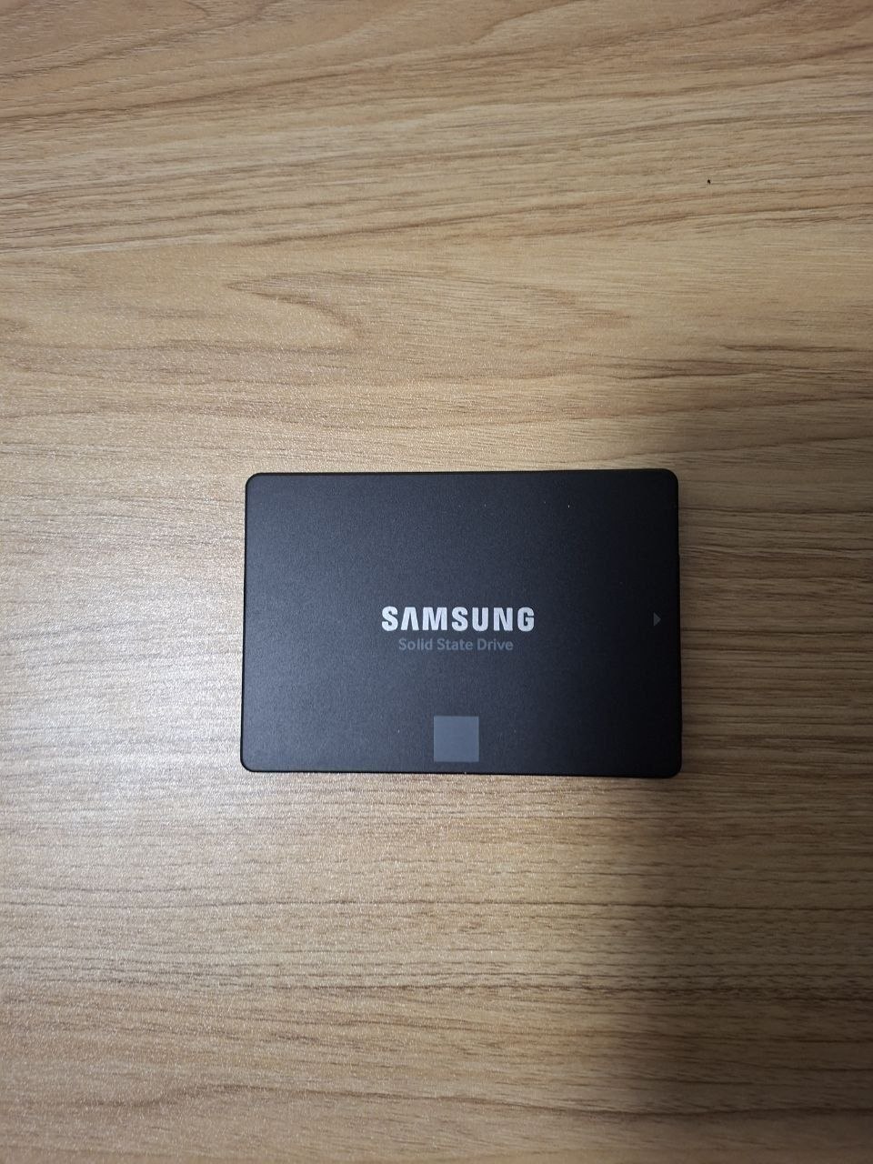 Продам практически новый SSD Samsung 870 EVO на 2TB