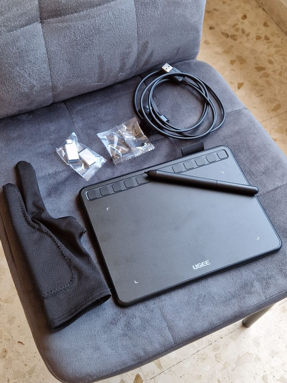 Продам планшет для рисования UGEE S640 2