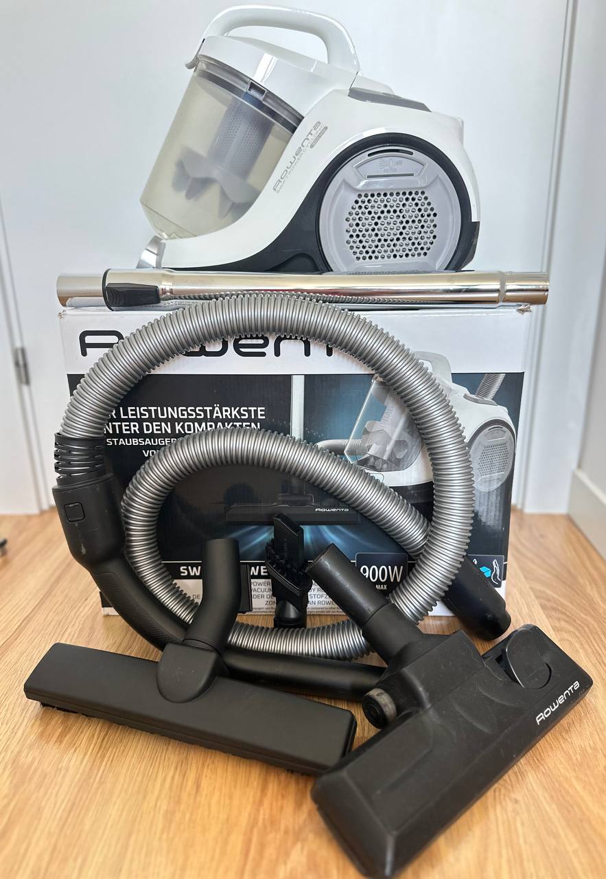 Добрый день. В связи с переездом продаю: пылесос Rowenta (€50), радиатор Delonghi (€60), принтер TS5