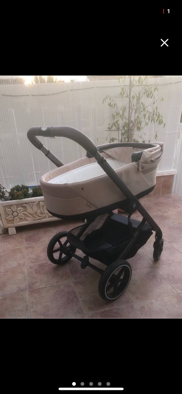 Детская коляска Cybex Balios S 2-1. Состояние отличное,есть небольшие царапины на шасси от переклады
