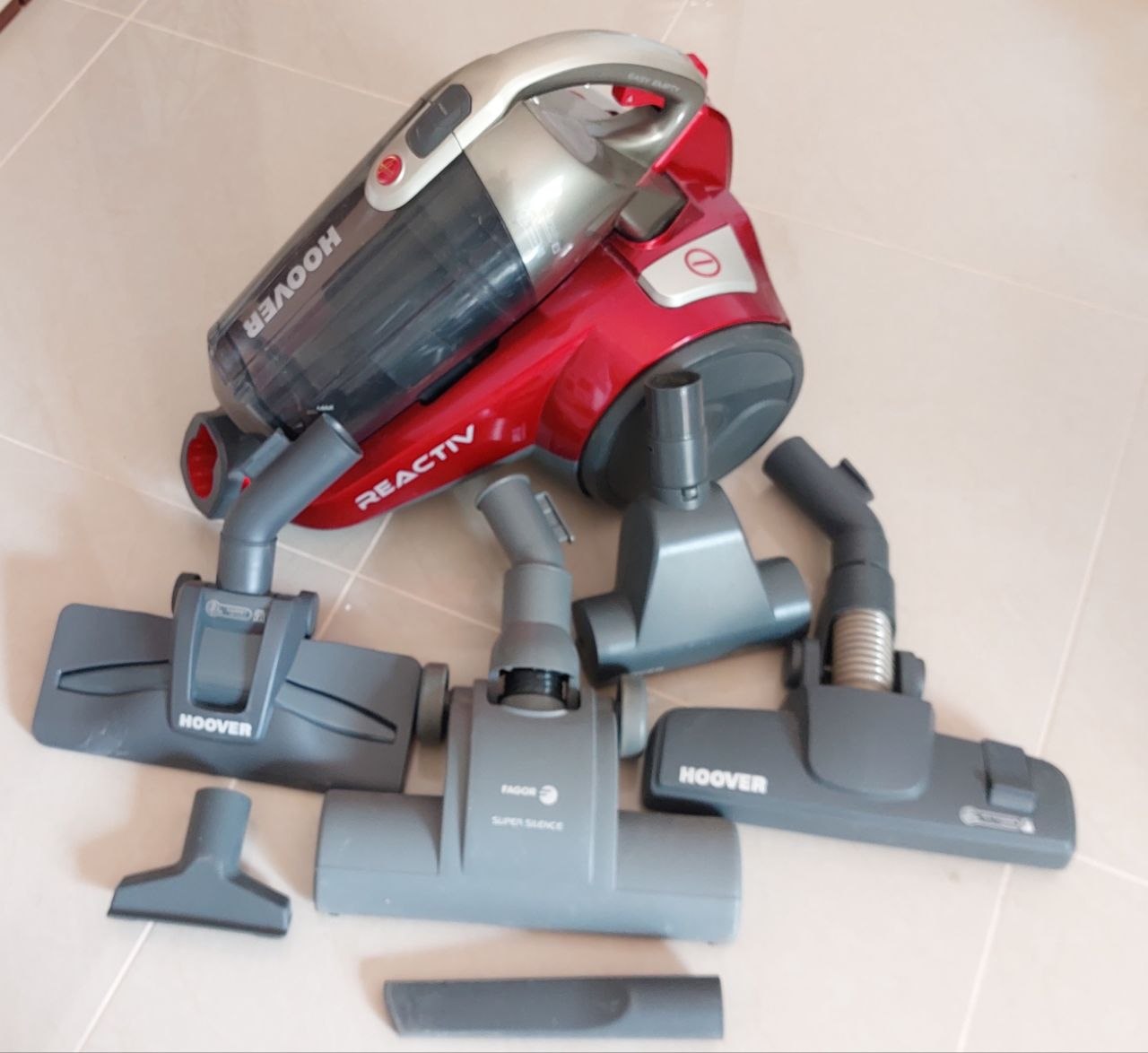 Пылесос Hoover REACTIV. Практически новый, использовался всего 2 раза. Полностью исправен, в отличн 3