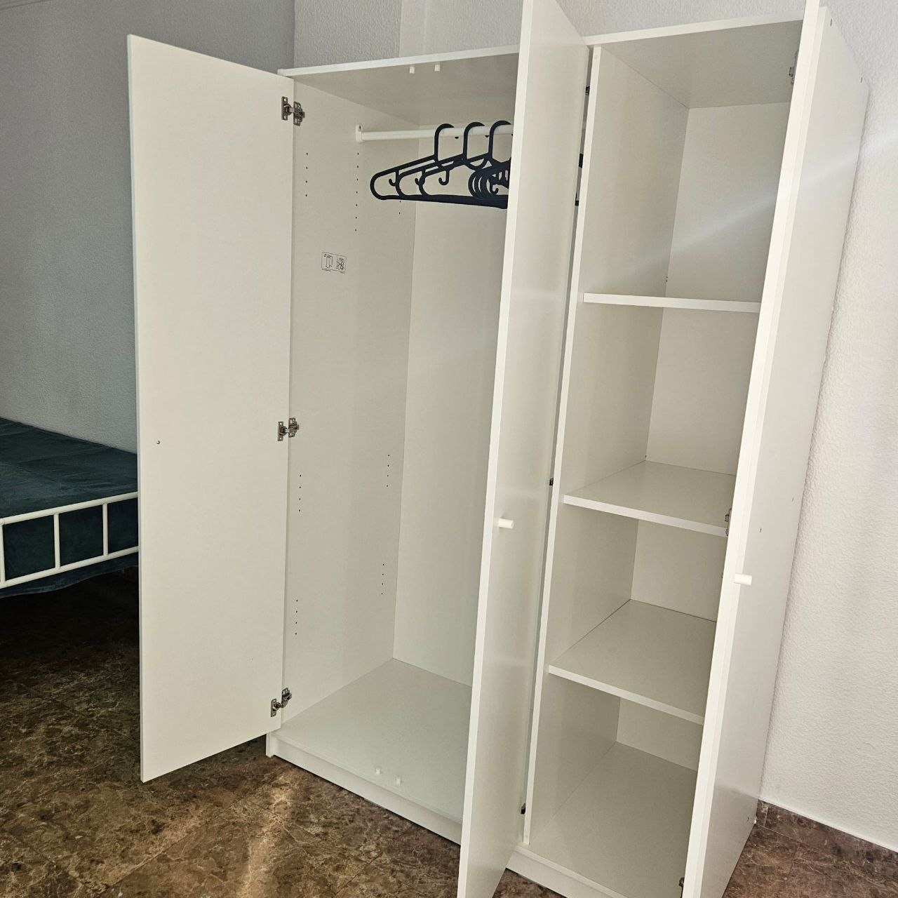 Сдается большая комната для двоих Аликанте, Campoamor рядом с ареной быков и аудиторией. После ремон 4