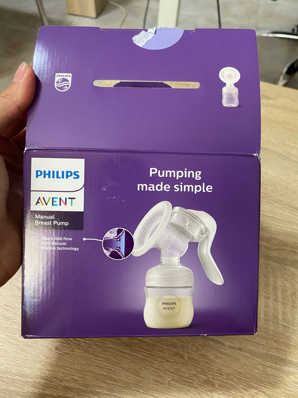 Продам ручной молокоотсос Philips Avent