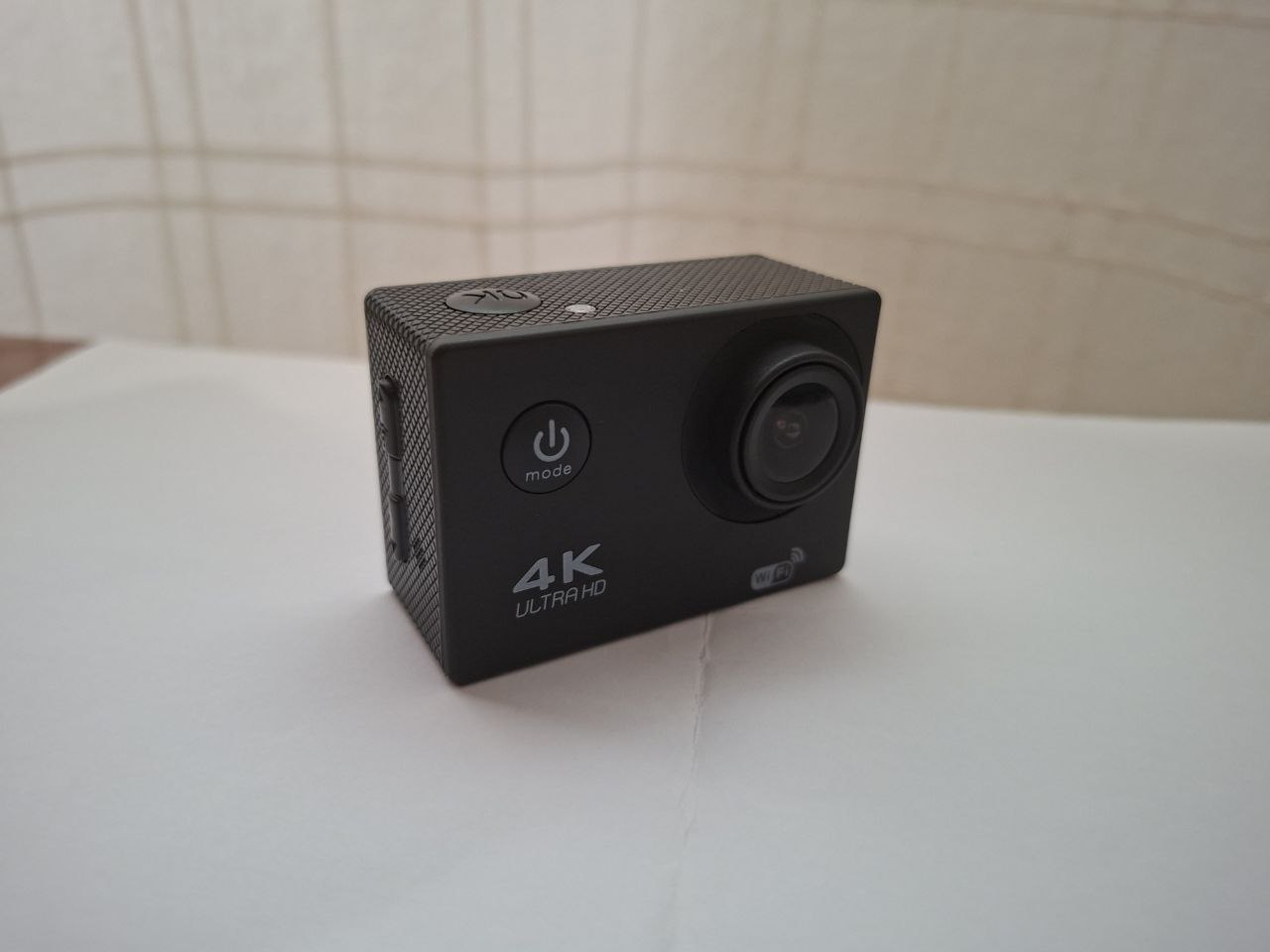 Экшен-камерa 4K WiFi (аналог GoPro) + аквабокс и креплениe — 15 €