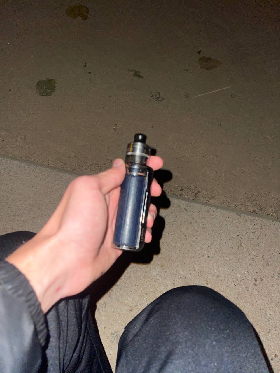 Продам вейп Drag S2 за 15 евро единственный минус слезла краска с корпуса и все