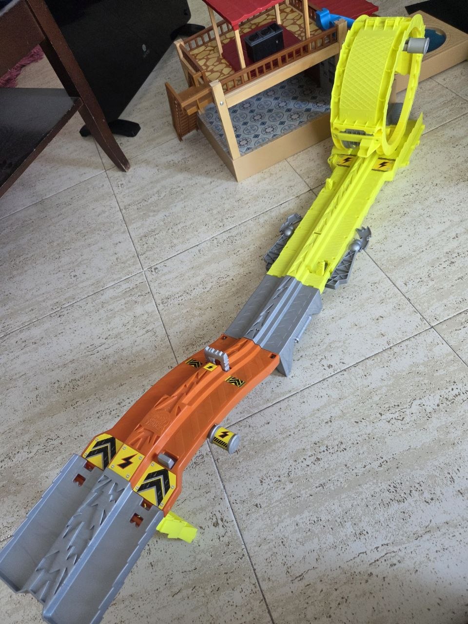 Трек для больших Hot Wheels. 2
