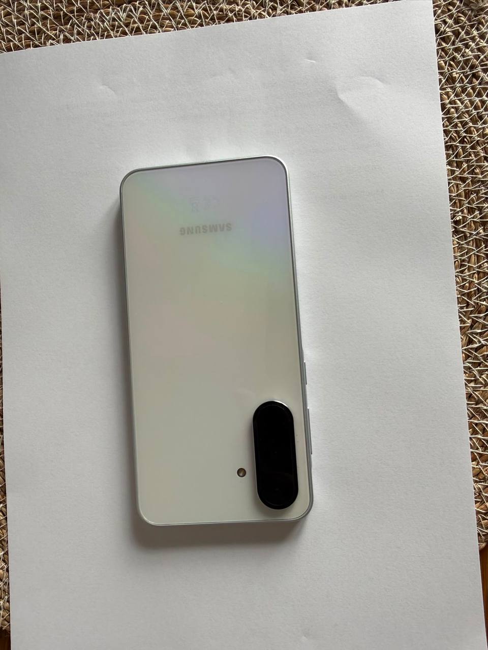 Samsung Galaxy A36 5G — практически новый, гарантия
