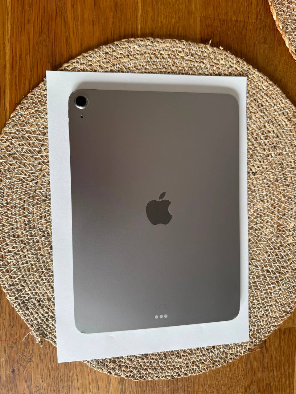 Apple iPad Air 11” M3 128 GB — гарантия, отличное состояние