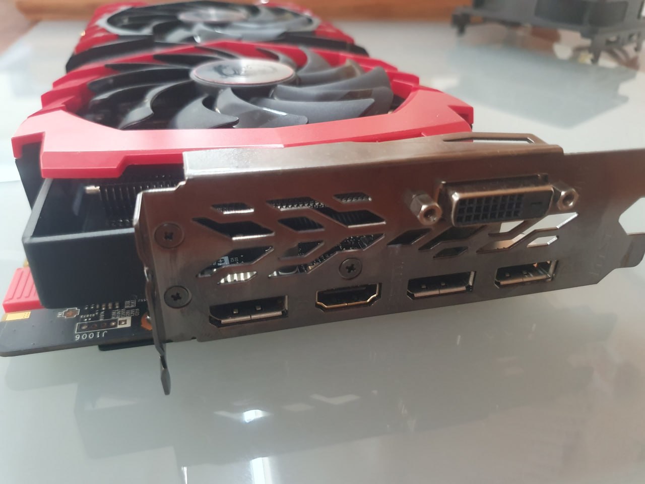 Продам видеокарту MSI GeForce GTX 1070 Gaming X 8Gb. В использовании около 1,5 года. 2