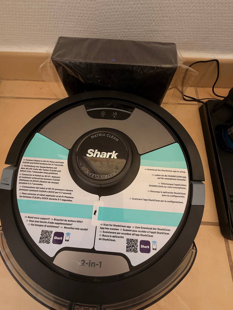Продам робот пылесос Shark Matrix 2 в 1. Сухая и влажная уборка. Состояние практически новый, еще не 2
