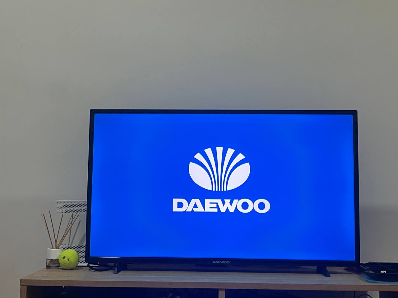 Продам телевизор Daewoo: