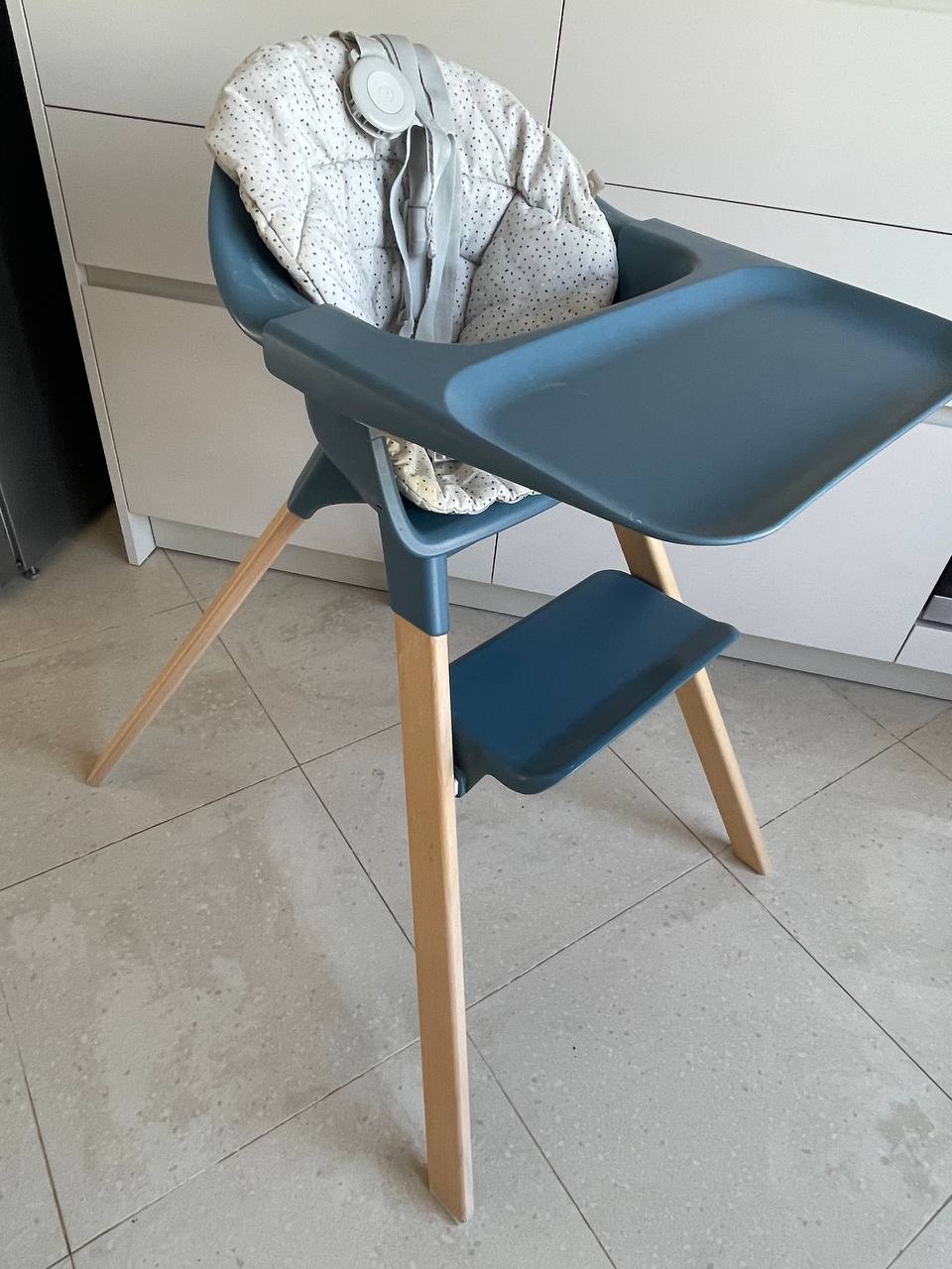 Продам стульчик для кормления Stokke Click 