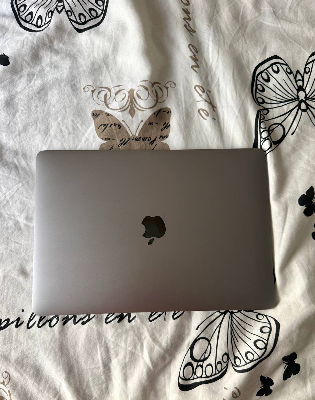 Продам Apple MacBook Pro 2021 M1, 13.3, 8GB, 256GB SSD