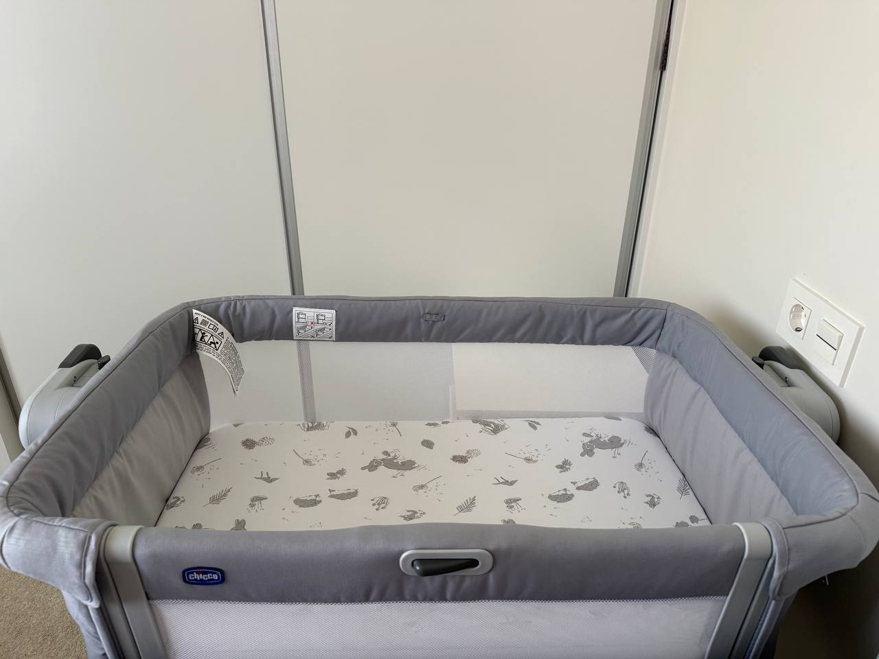 Приставне ліжечко Chicco Next2Me Magic 2