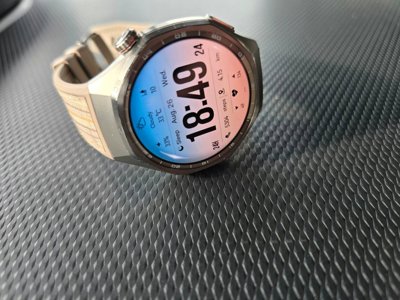 Продаю часы HUAWEI WATCH 5 46 мм, коричневая версия - 270€ 2