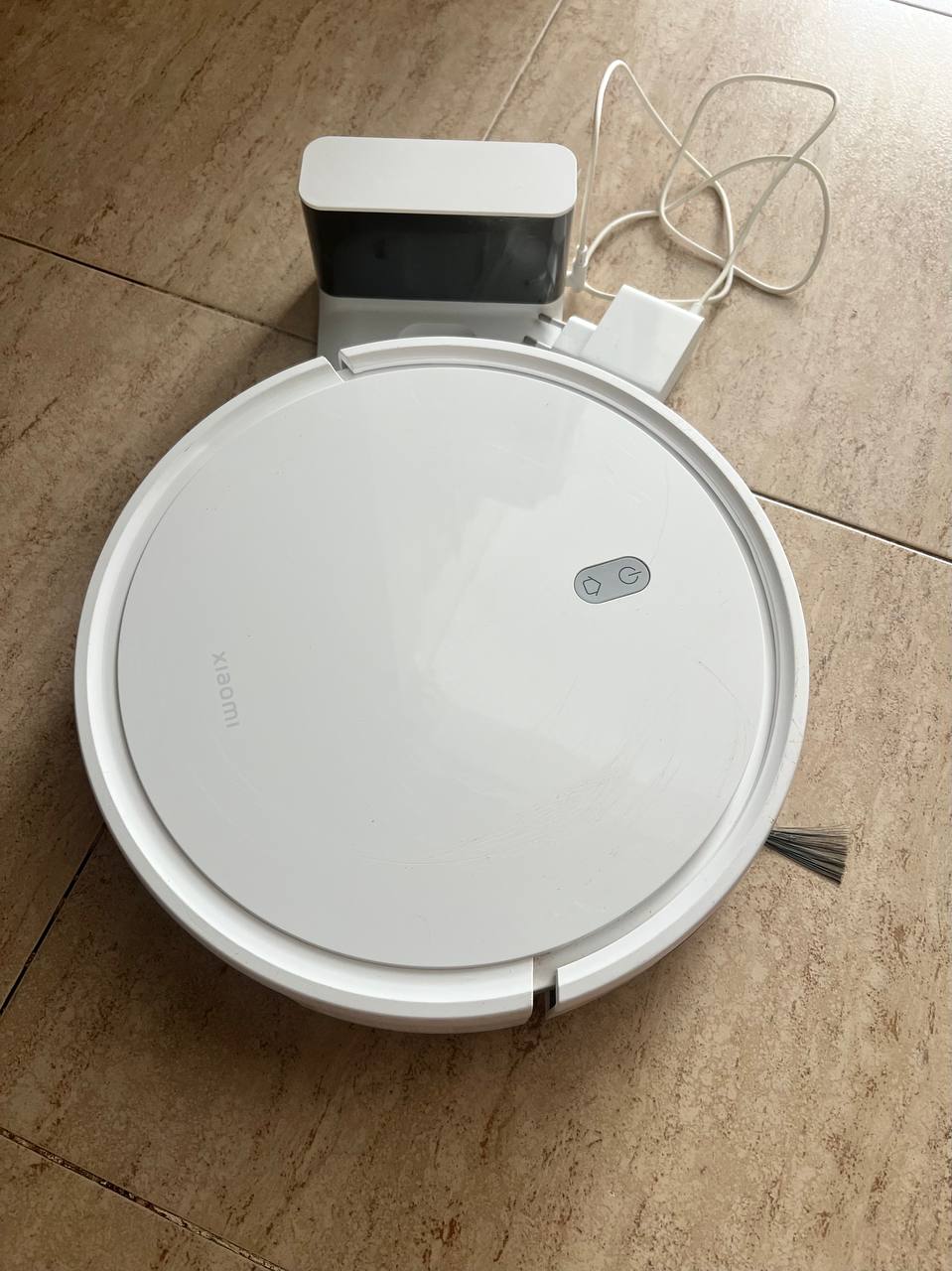 Продается моющий робот-пылесос Xiaomi Robot Vacuum E12 (б/у)