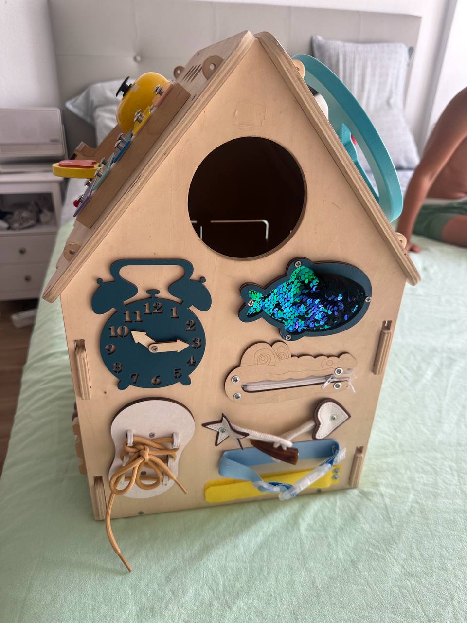 Продам детский деревянный развивающий домик 🏡
