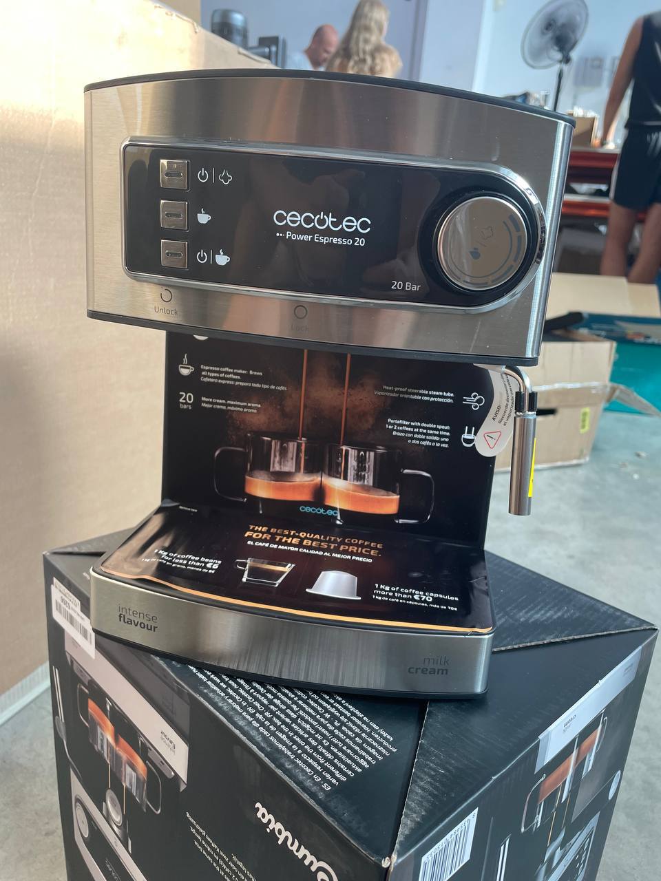 Cecotec Power Espresso 20, абсолютная новая кофе машина, цена 35€, есть 5 в наличии, торг уместен