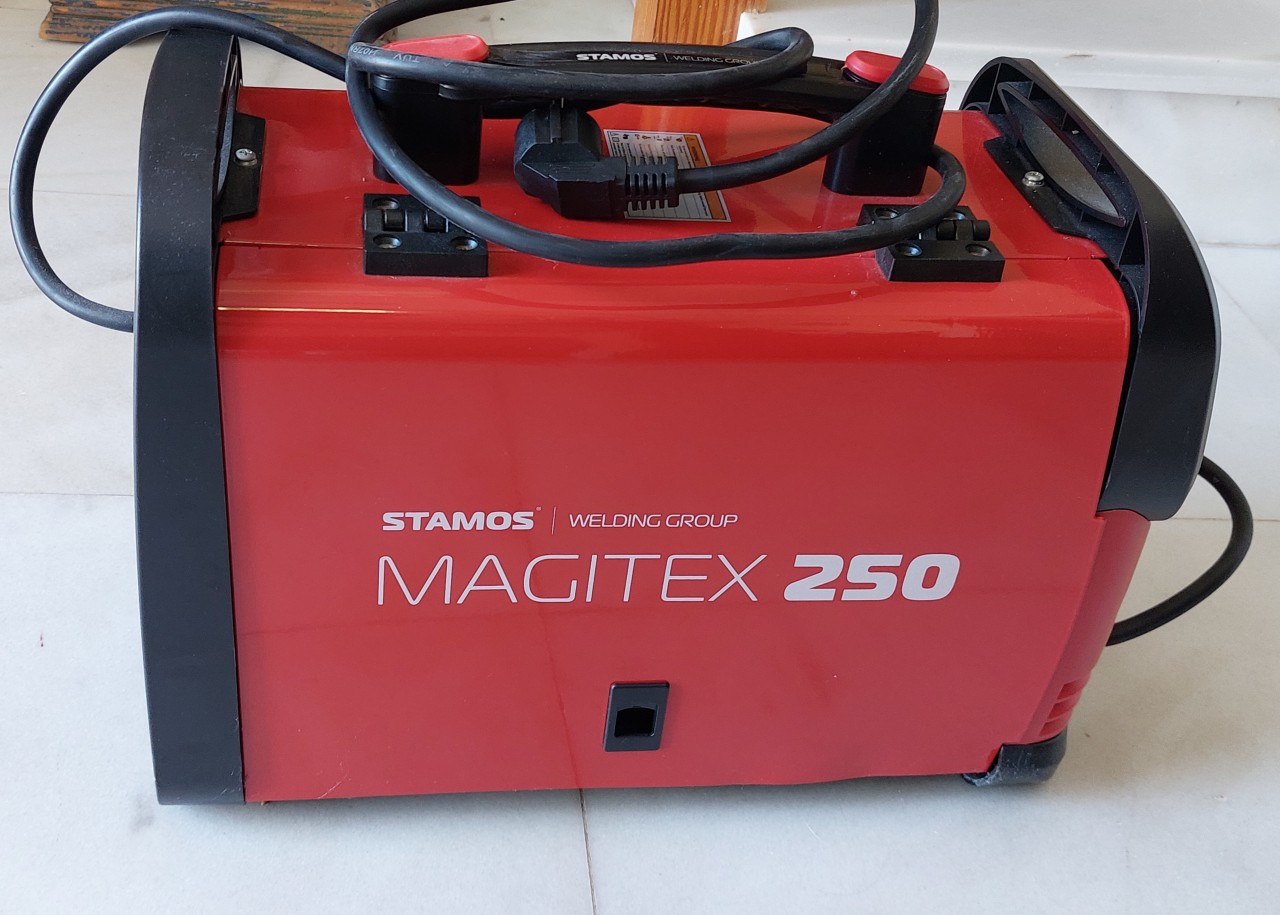 ПРОДАЁТСЯ НОВЫЙ СВАРОЧНЫЙ АППАРАТ MAGITEX 250 2