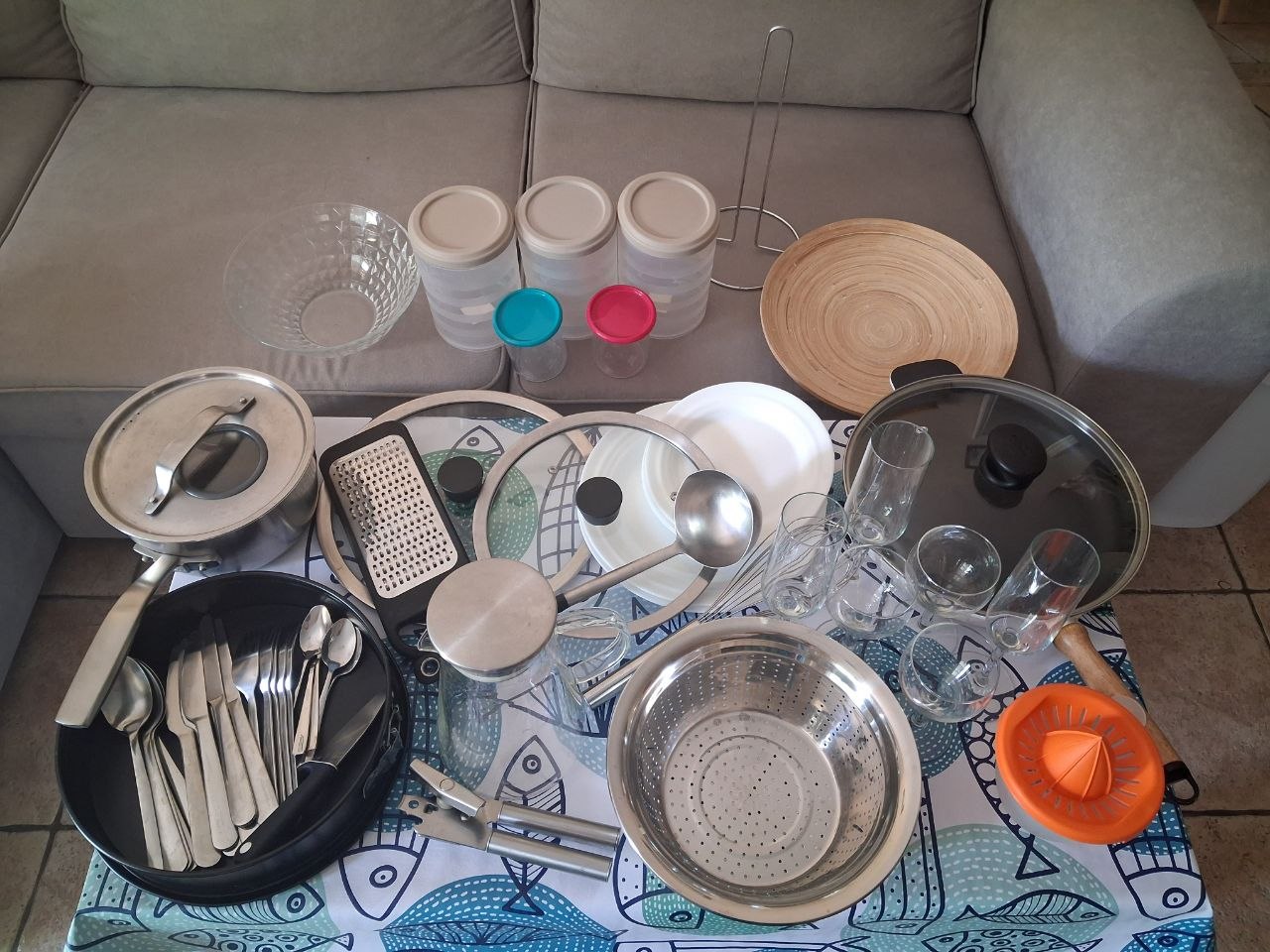 Посуда Ikea, playa san juan, Продам полный набор для кухни, всё вместе за 100 евро, в использовании 
