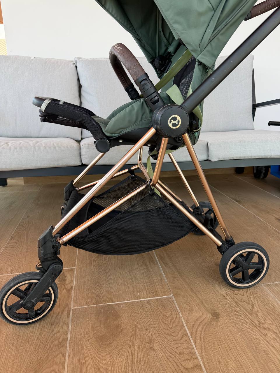 Cybex mios, есть потертости и нужно перетянуть ручку, отдам за 150 евро 8