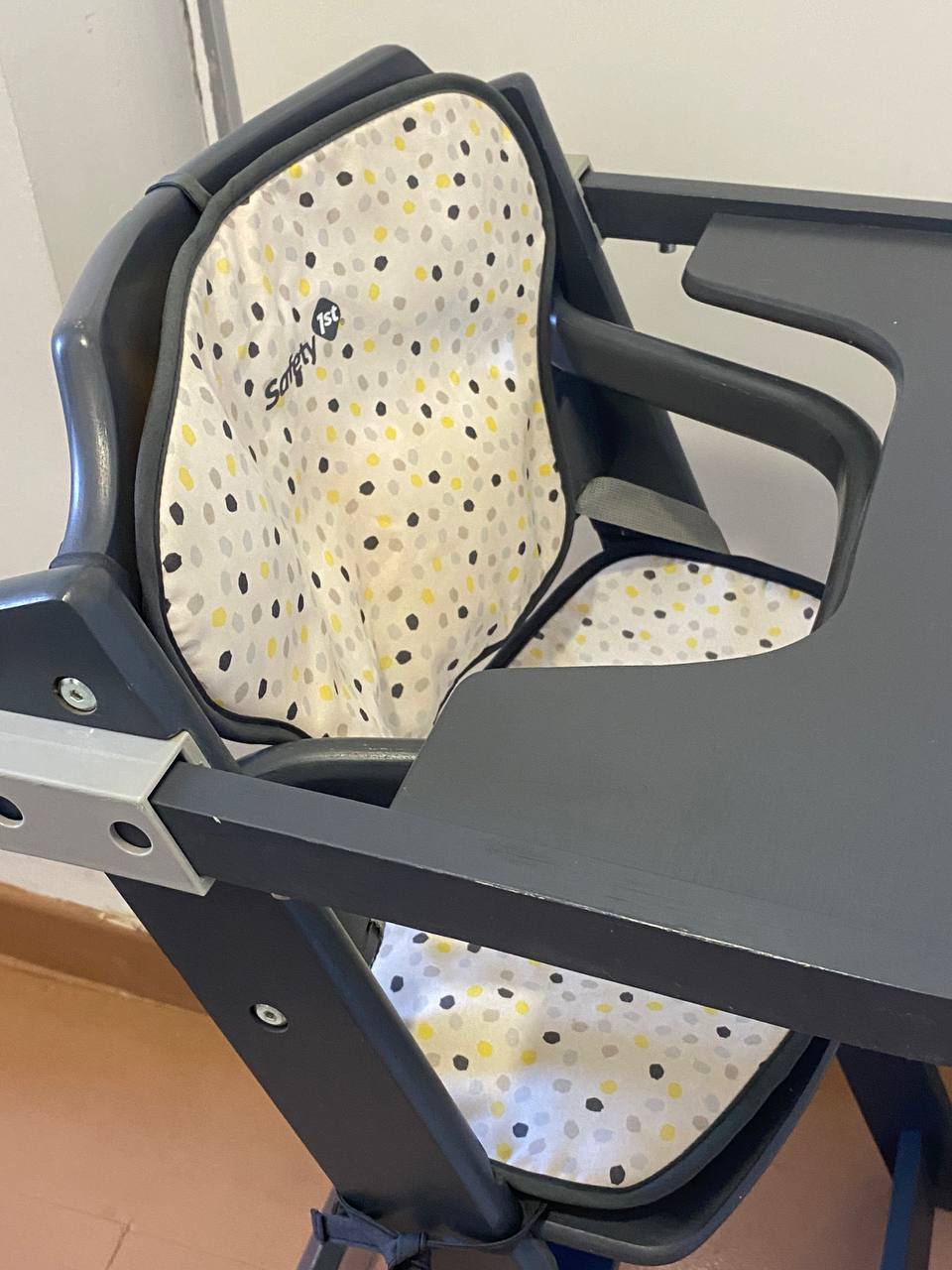 15€+ в комплекте подставка для ног 3