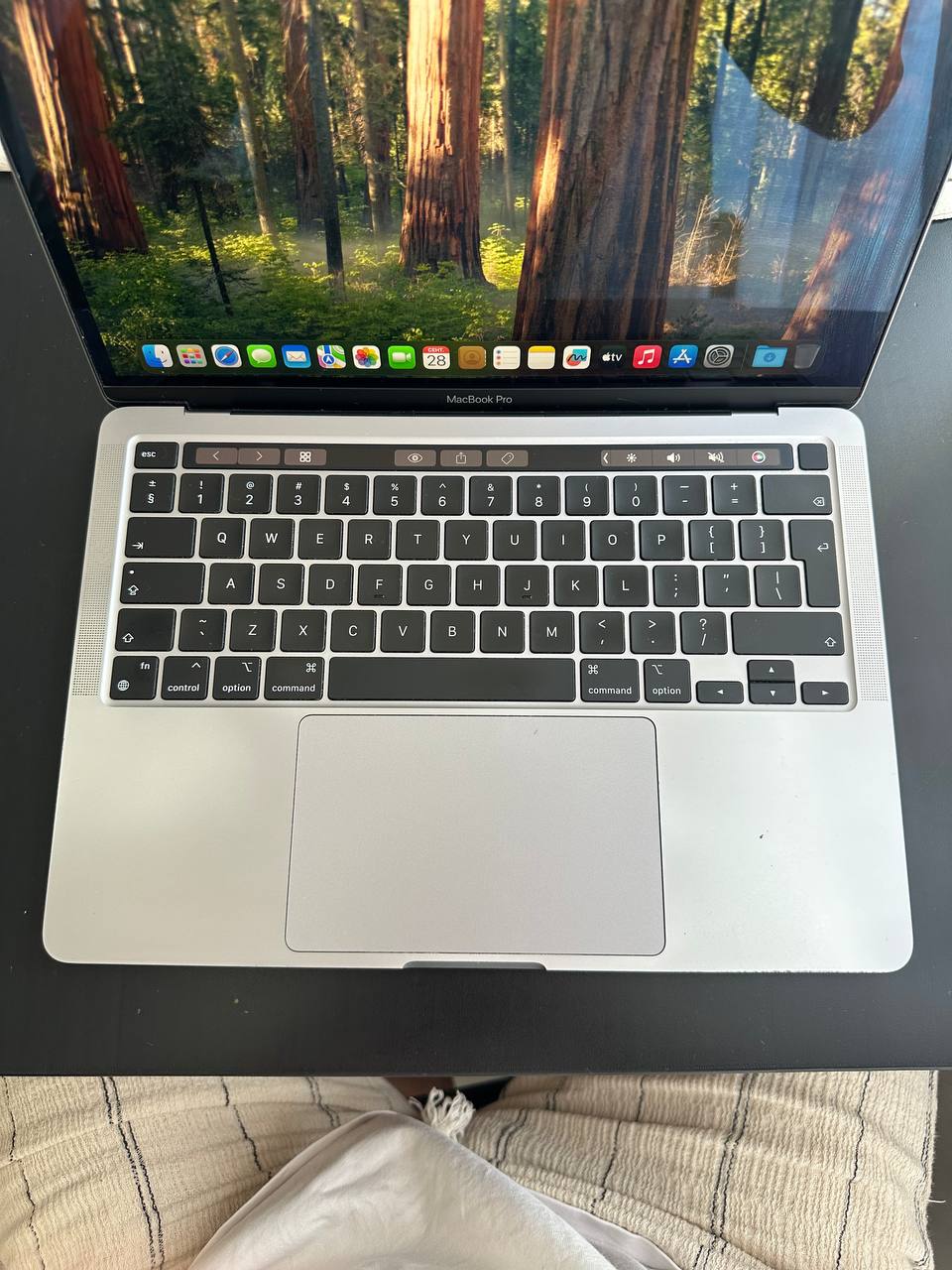 Продам свой MacBook Pro 2022 M2 / 250gb 