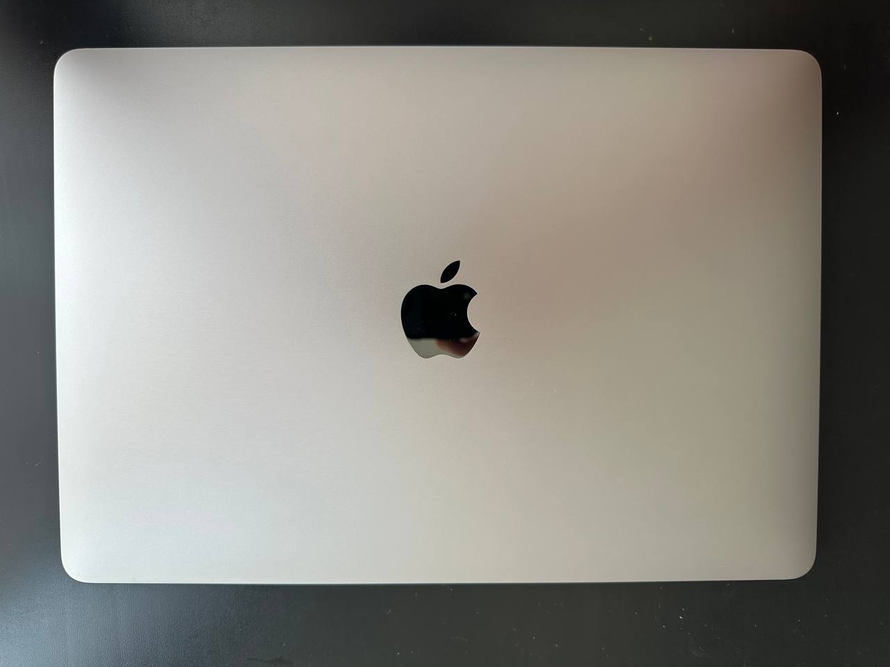 Продам свой MacBook Pro 2022 на M2 / 256gb 2