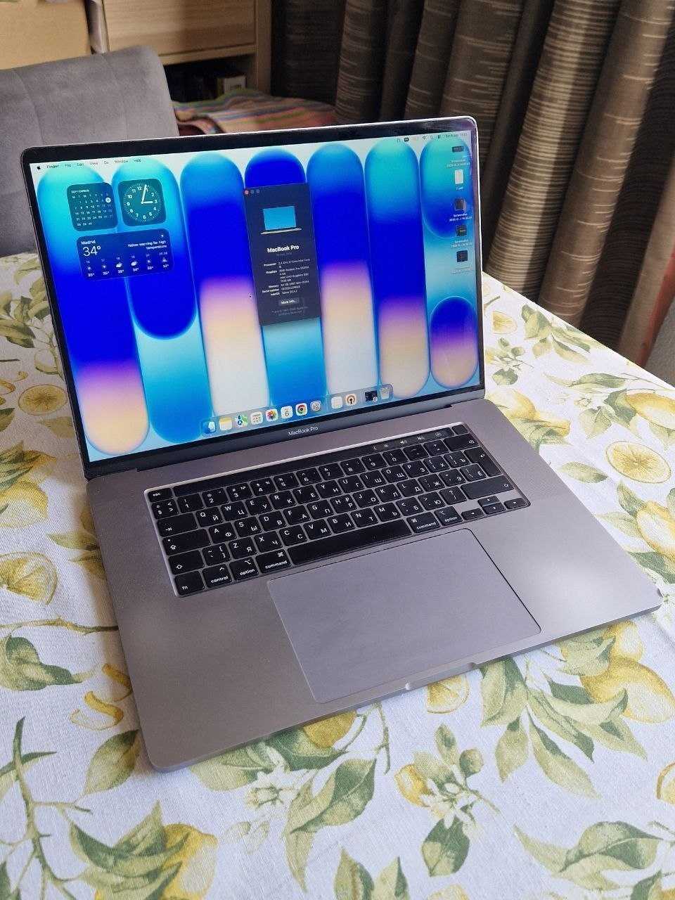 Продам MacBook Pro 16” 2019 года. 2