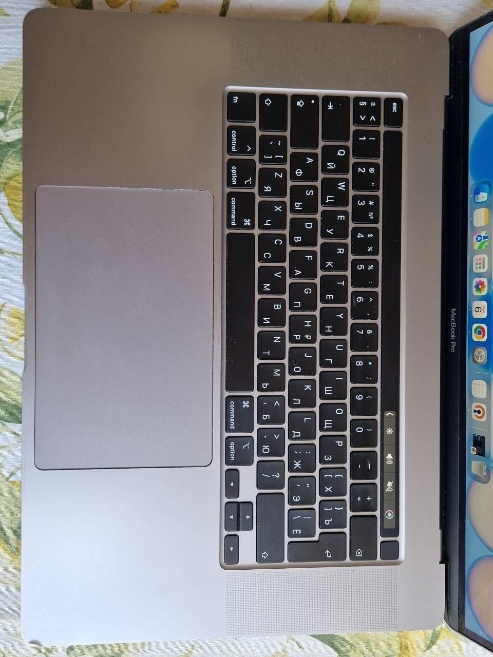 Продам MacBook Pro 16” 2019 года. 3