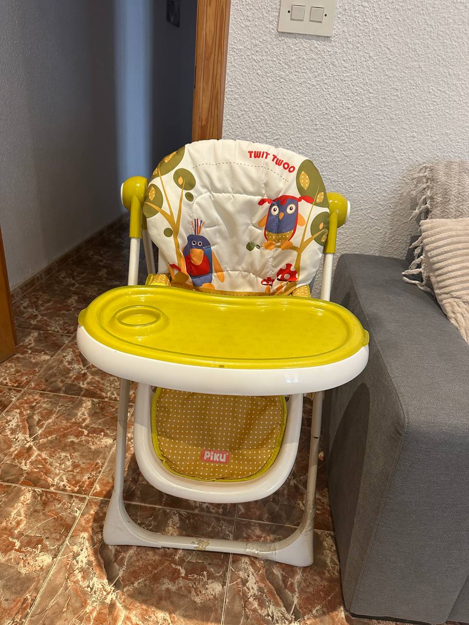 Стульчик для кормления-5€