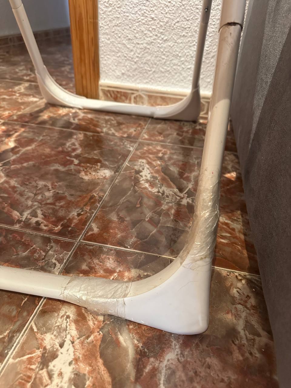 Стульчик для кормления-5€ 5