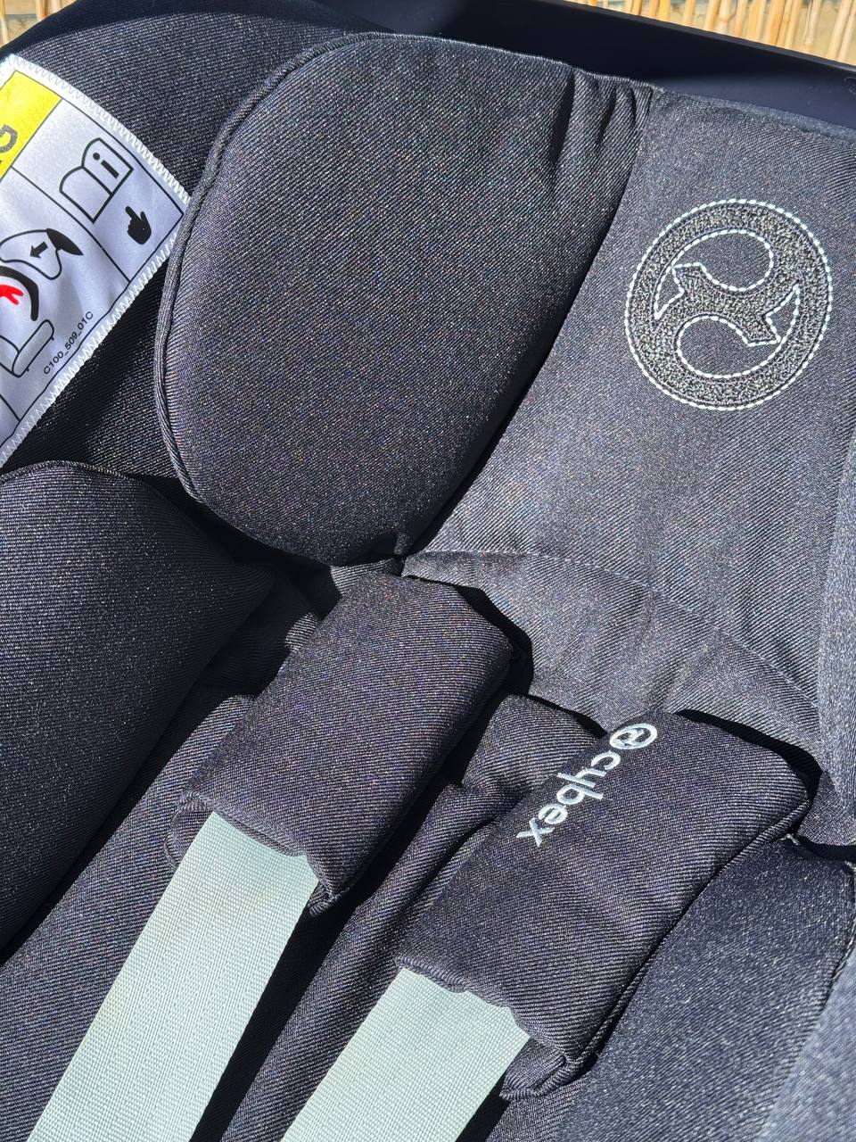 Автолюлька cybex cloud z. Всё в отличном состоянии, постирано и высушено. С рождения и до года приме 2