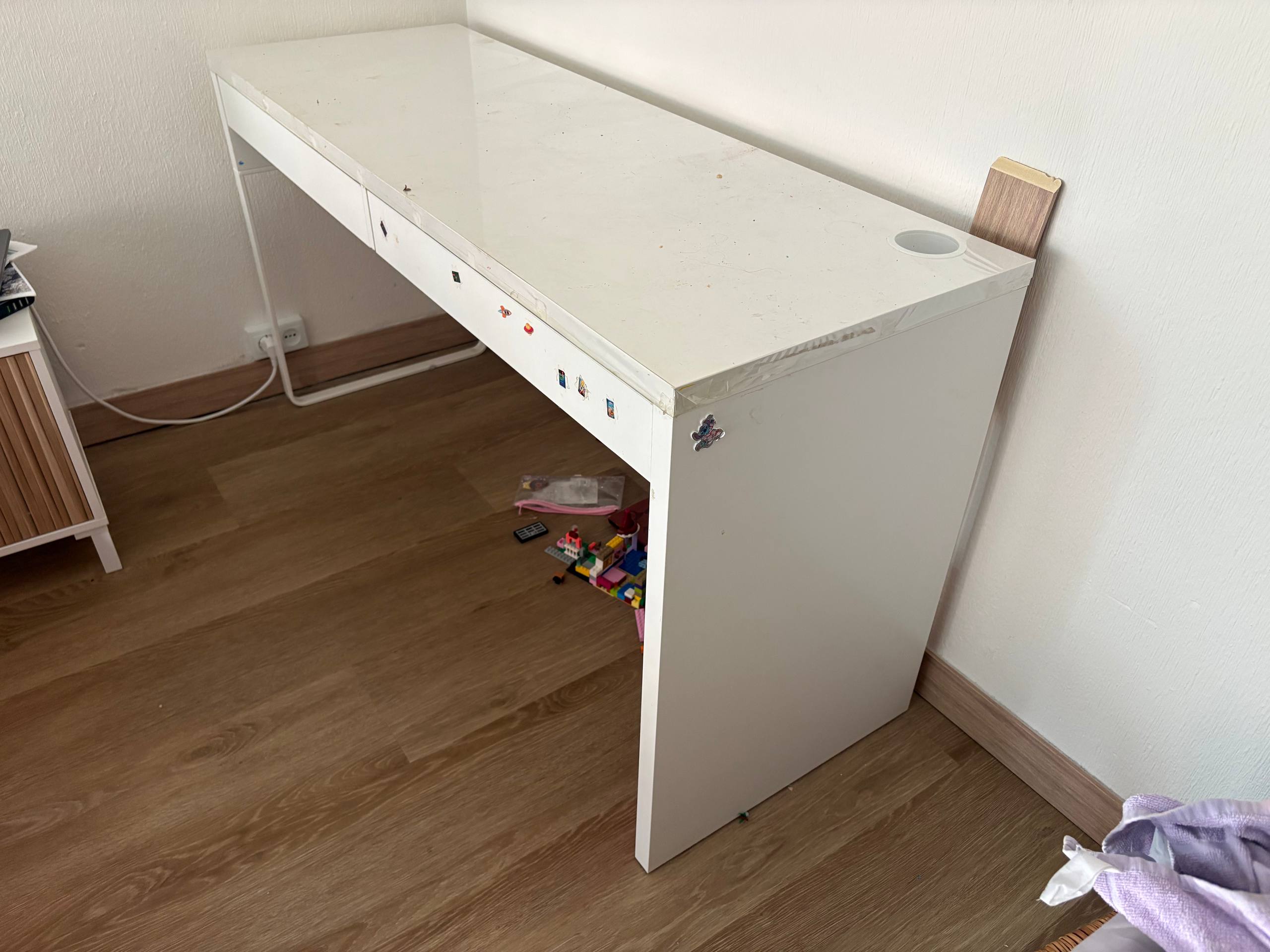 Продам стол Ikea 40 евро